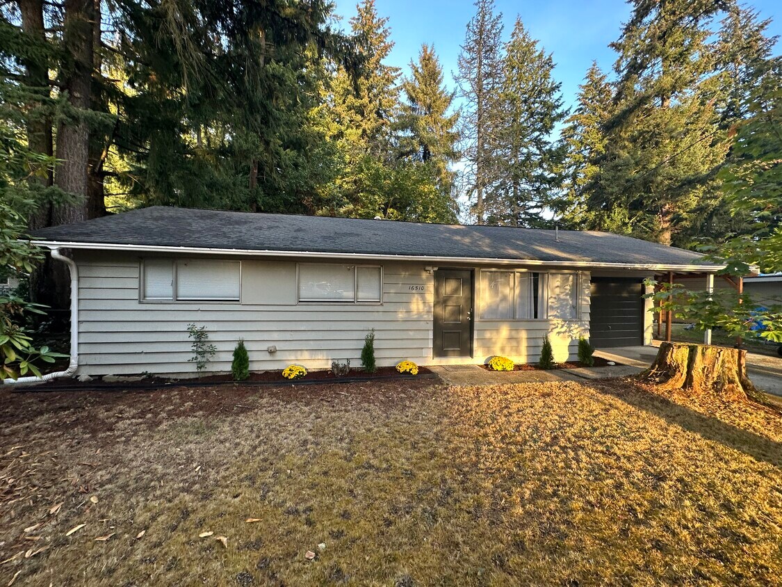 16510 NE 13th St, Bellevue, WA 98008 House Rental in Bellevue, WA