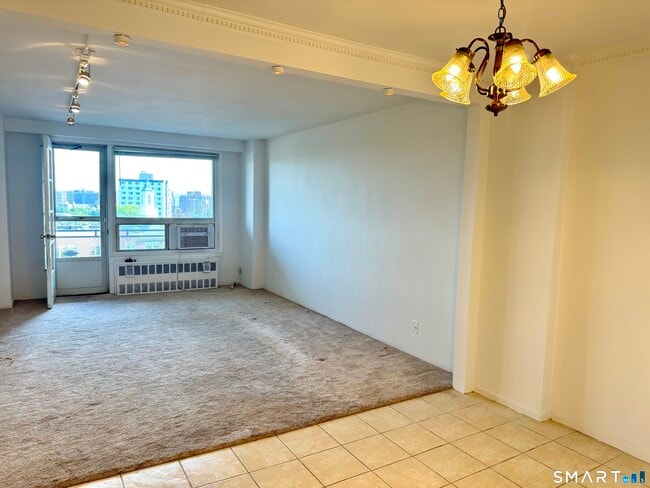 Foto del edificio - 71 Strawberry Hill Ave