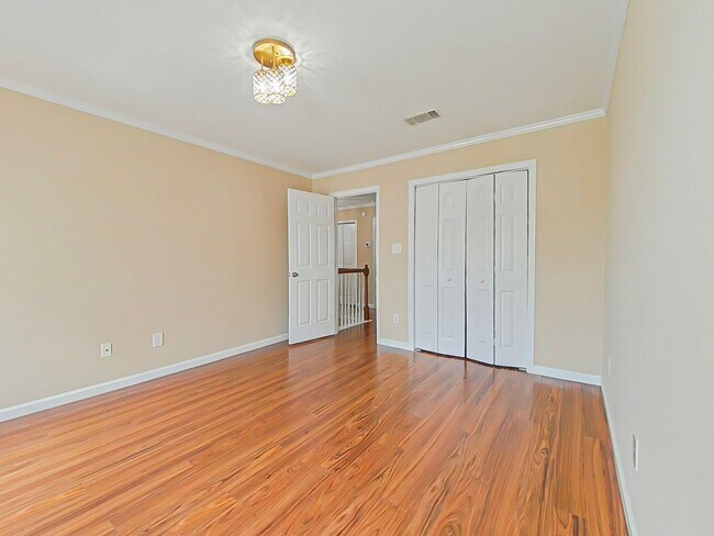 Foto del edificio - 3 Bed 2.5 Bath Home near Lakeside Highschool