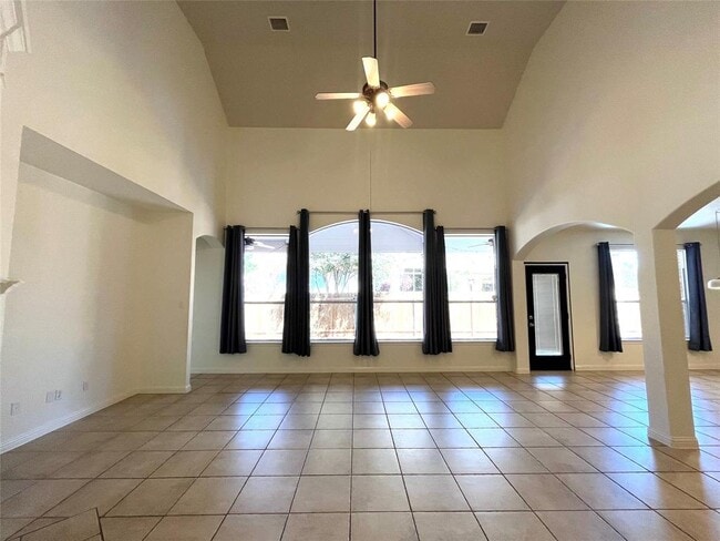 Foto del edificio - 3004 Edgecreek Pl