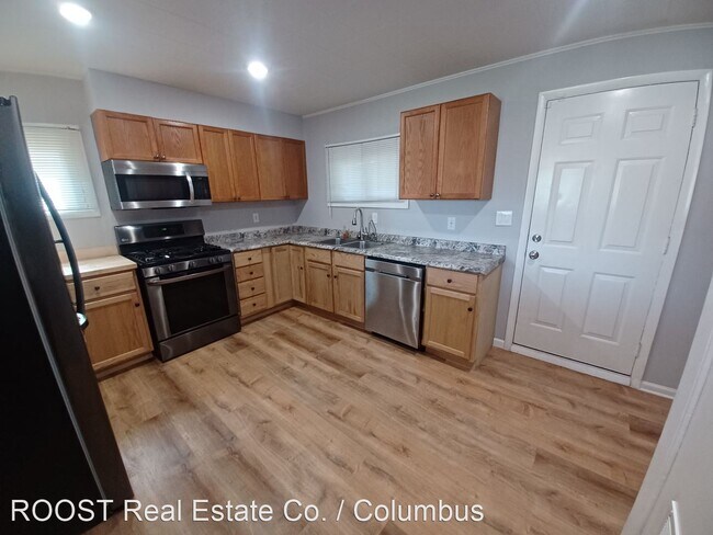 Building Photo - 4 br, 1 bath House - 4111 Rickenbacker Ave.