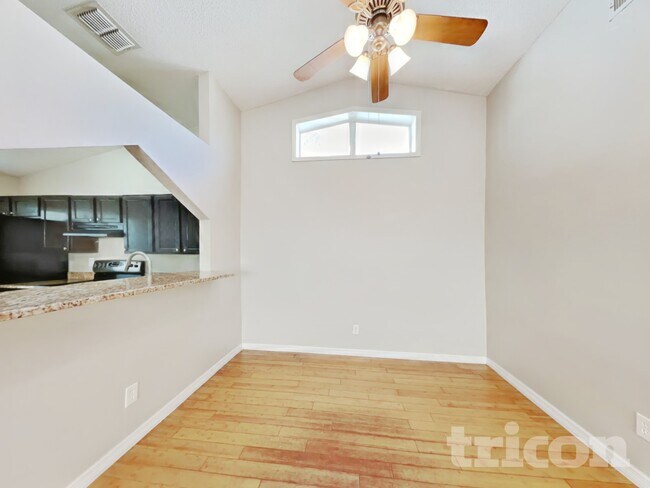 Building Photo - 13344 Laraway Dr