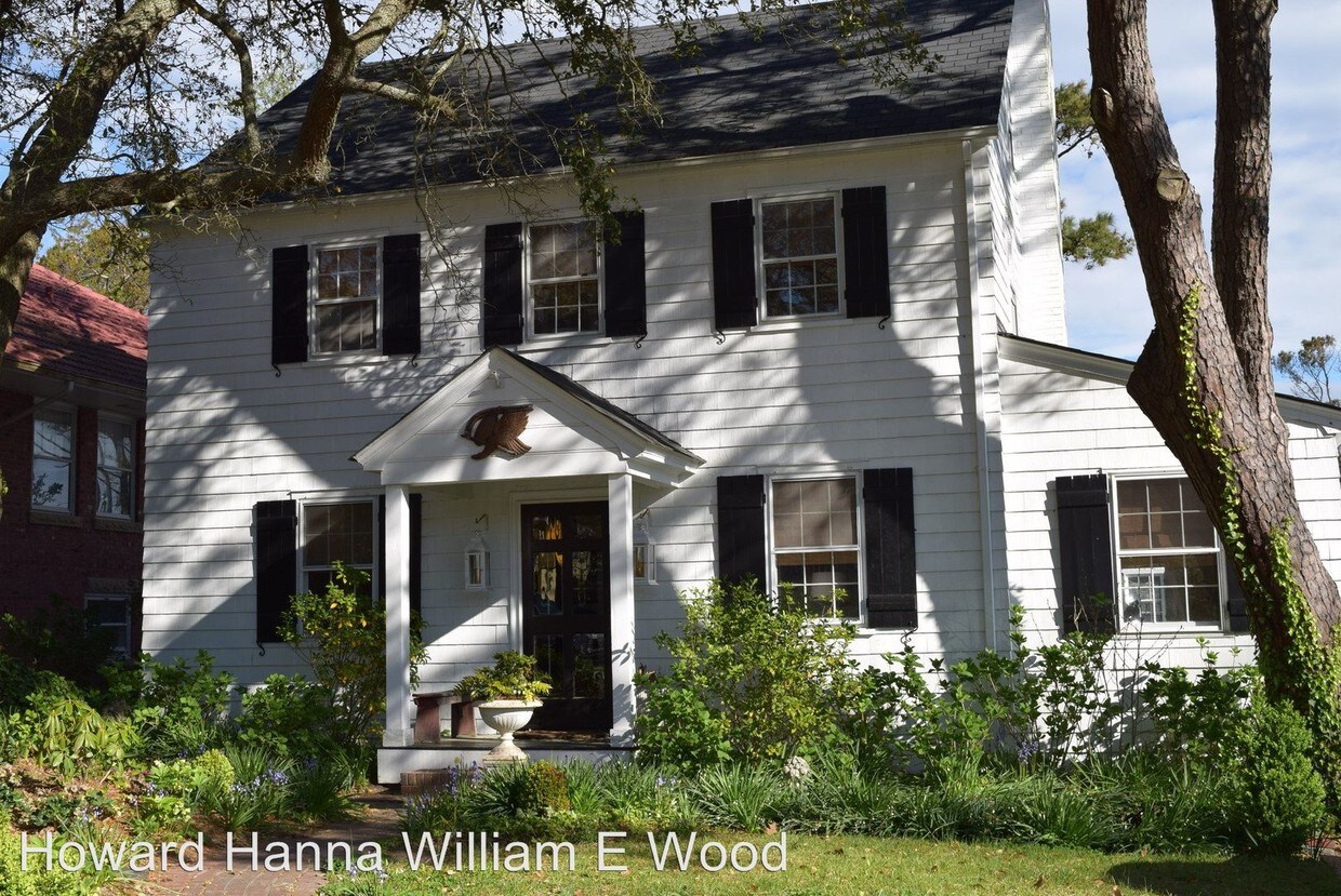 Primary Photo - 244 Bay Colony Dr