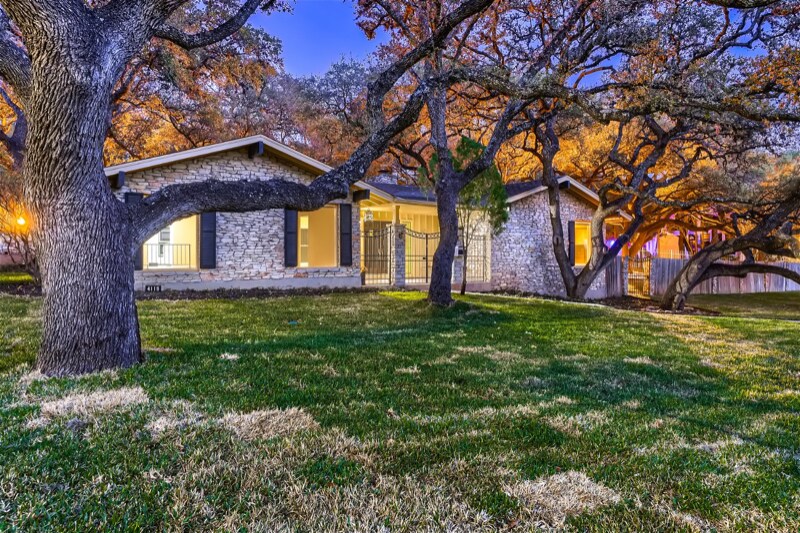 Primary Photo - 4119 Sylvanoaks Dr