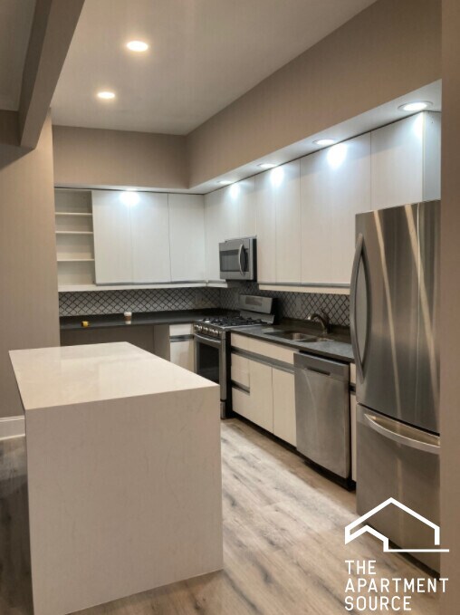 Foto del edificio - 1323 W Barry Ave
