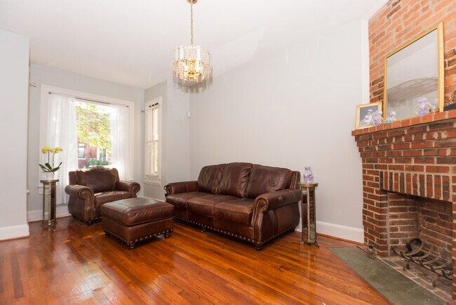 Foto del edificio - 1944 3rd St NW