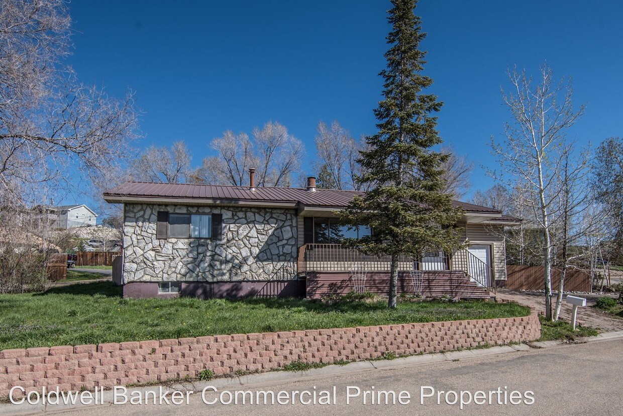 1903 Frontier Dr, Craig, CO 81625 House Rental in Craig, CO