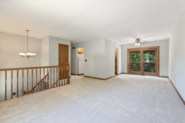 Foto del edificio - 5S710 Steeple Run Dr