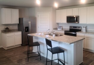 Building Photo - 5112 Sienna Dr