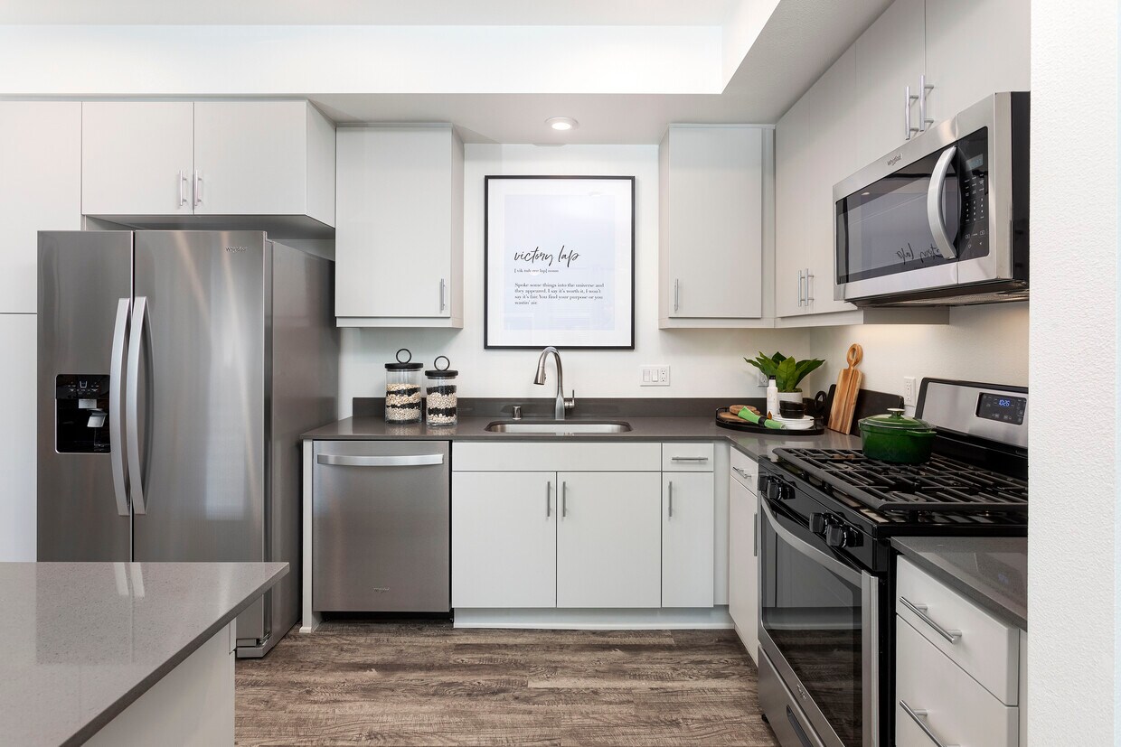 Evolve South Bay 285 E Del Amo Blvd Carson, CA