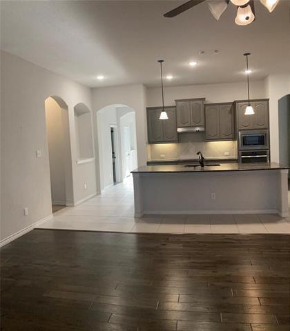 Foto del edificio - 1566 Country Crest Dr