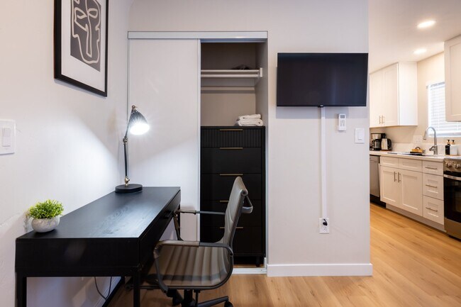 Foto del edificio - 7865 Quince St