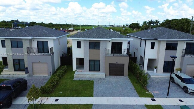 Foto del edificio - 307 NW 13th Pl