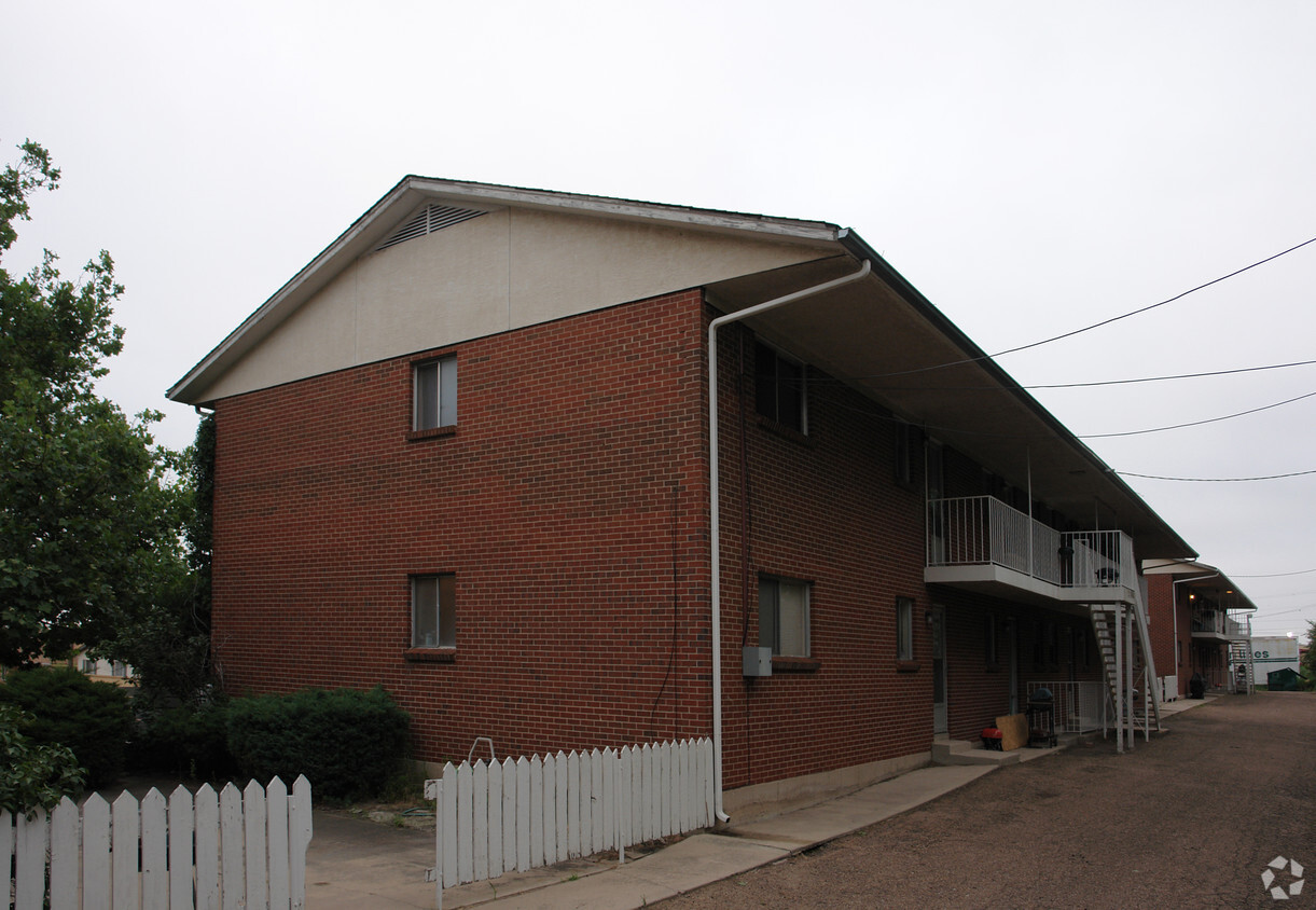 Primary Photo - Santa Rosa Apartments