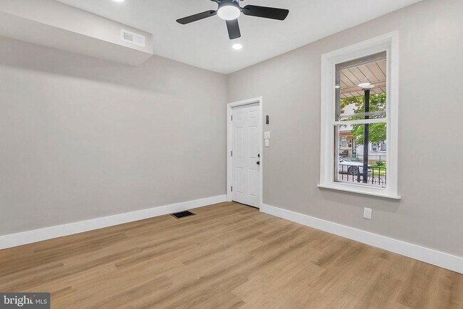 Building Photo - 4920 Knorr St