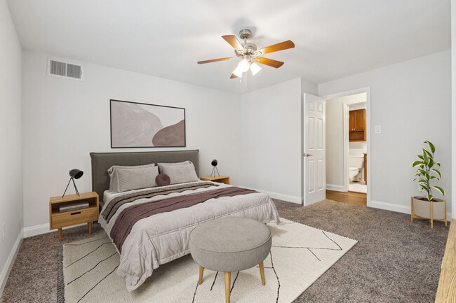 Building Photo - Georgia West