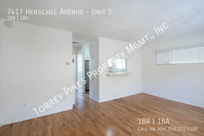 Building Photo - La Jolla Village: One Bedroom with Balcony...