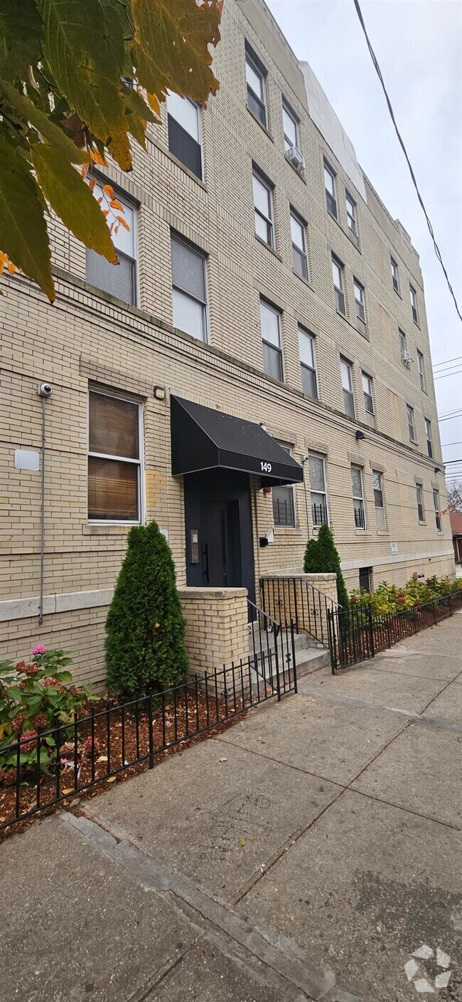 BergenLafayette Apartments for Rent with Hardwood Floors Jersey City