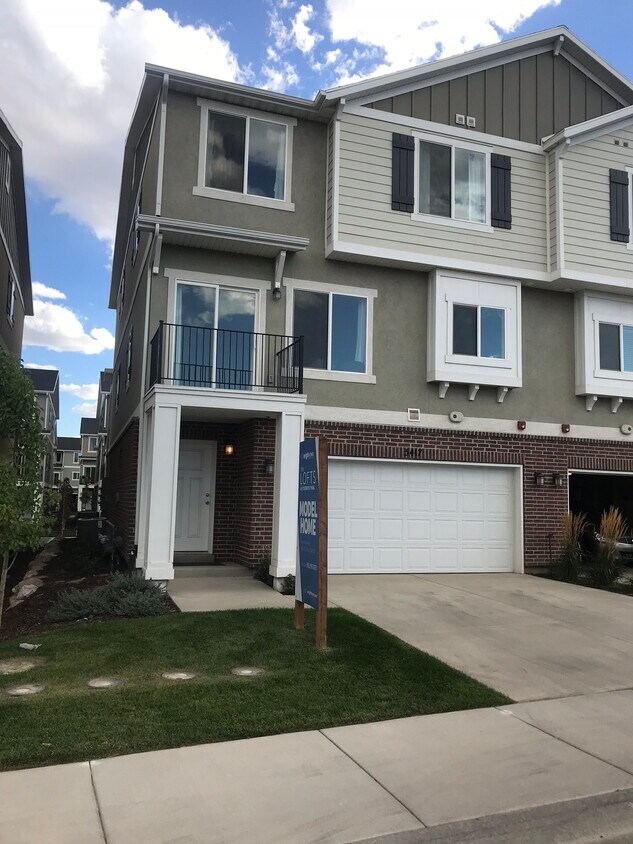 5417 W Clouds Rest Ln, Herriman, UT 84096 Townhouse for Rent in