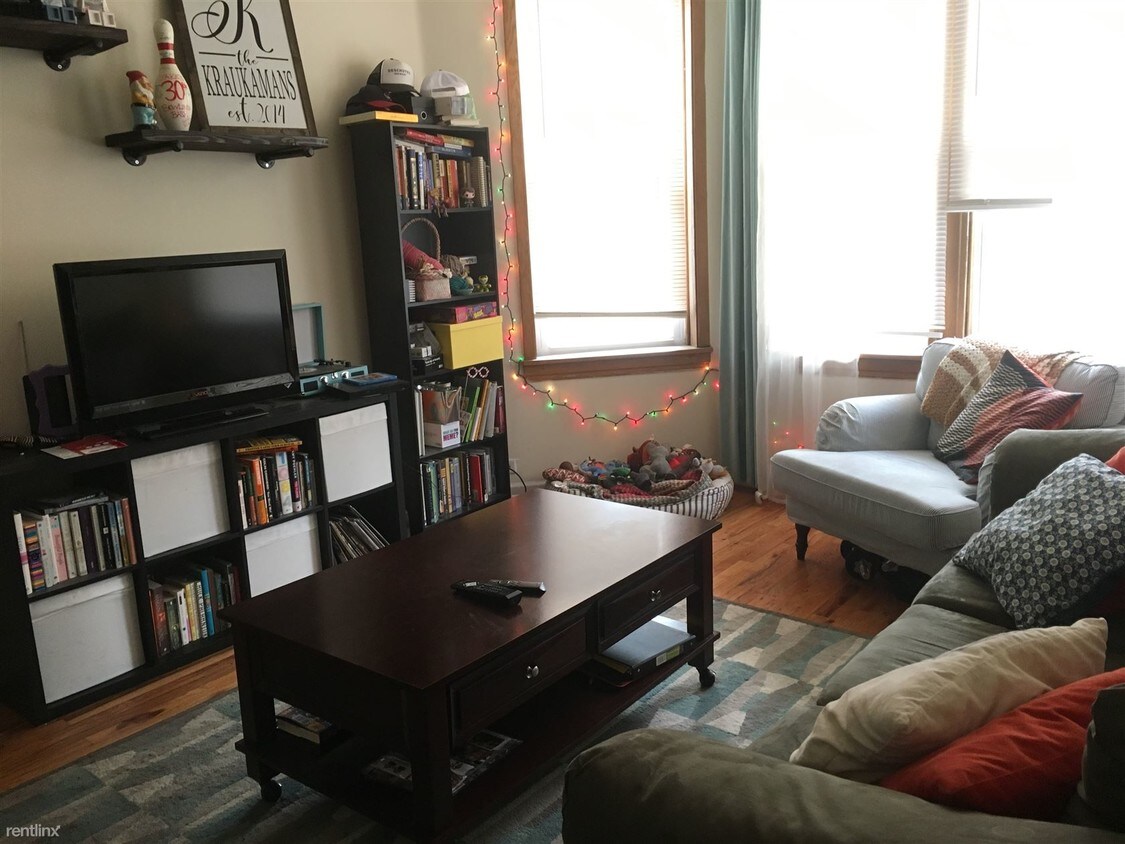 Foto principal - 849 N Oakley Blvd