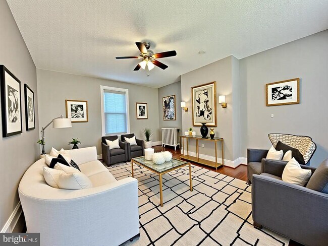 Foto del edificio - 3210 Harford Rd