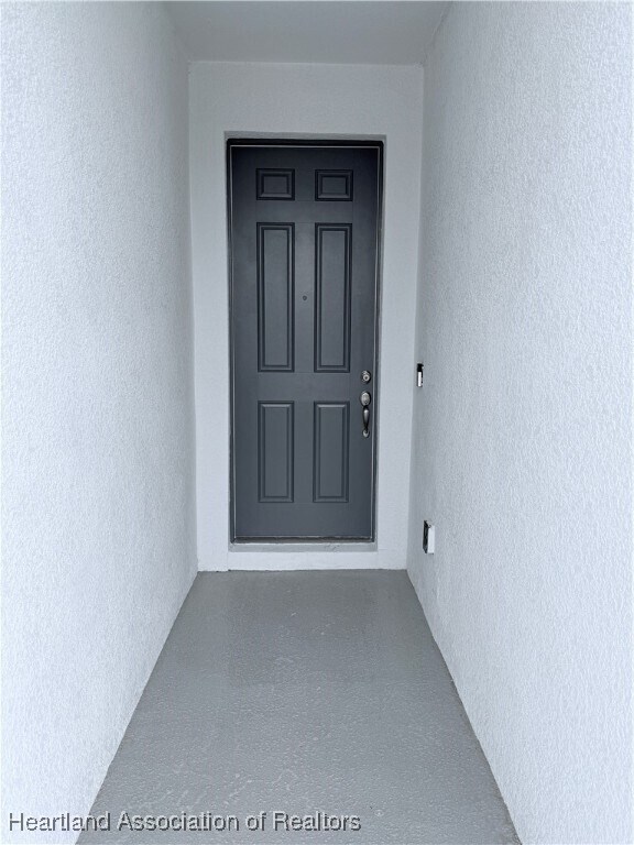 Building Photo - 5285 Pebble Beach Dr
