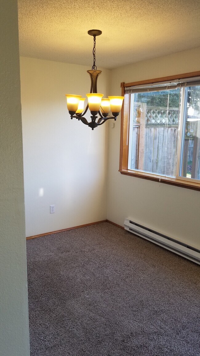 10121013 13th St Ct NW, Puyallup, WA 98371 Townhome Rentals in