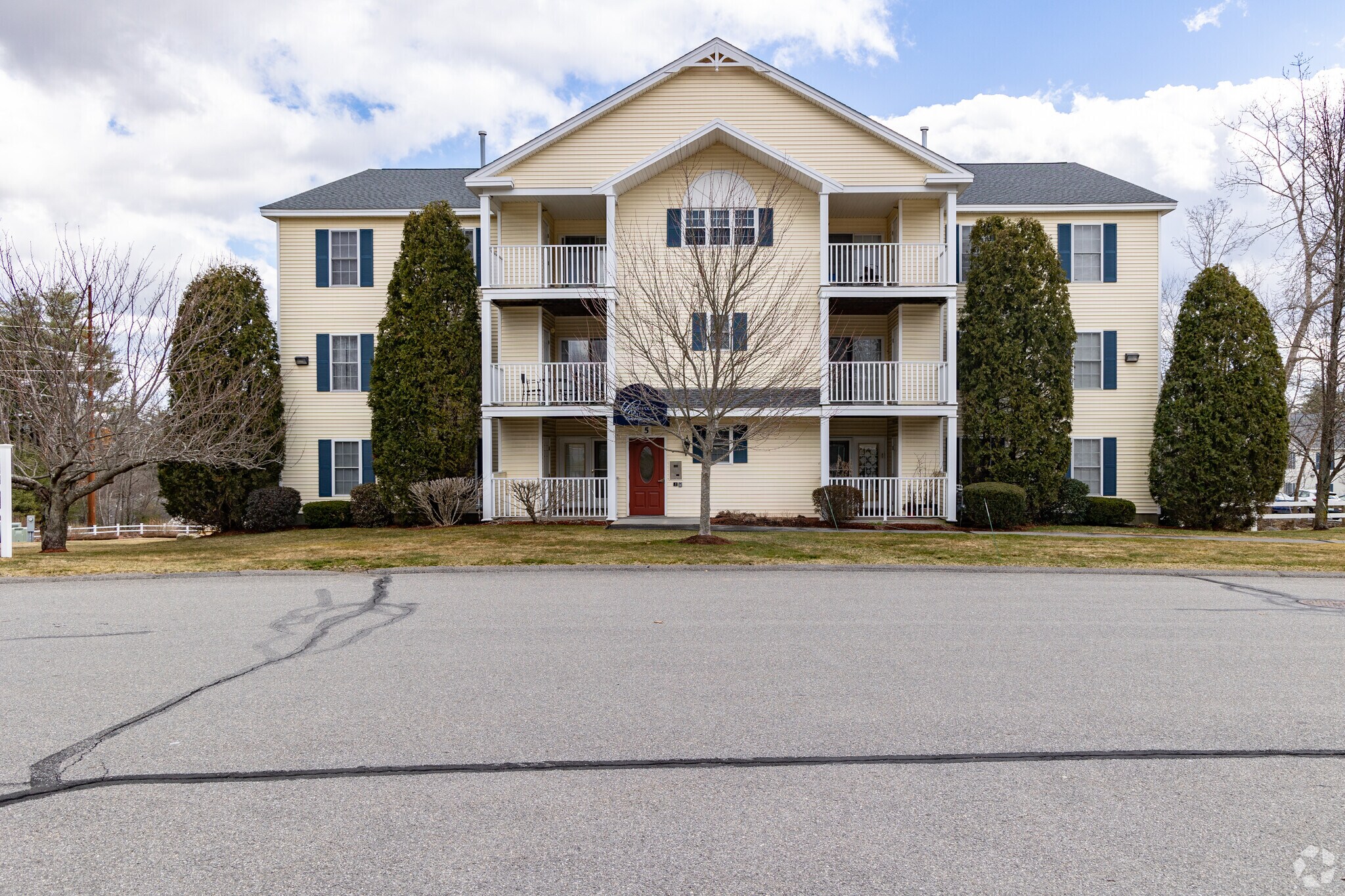Crosswoods Path Condominium