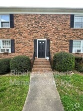 Building Photo - 1045 W Meadow Dr
