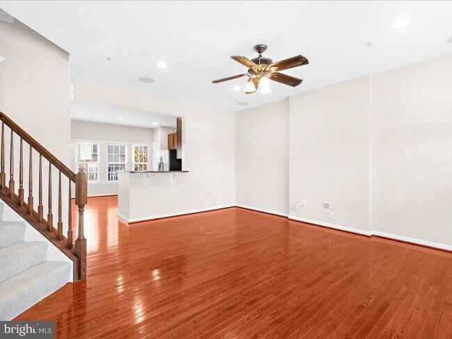 Foto del edificio - 9531 Liverpool Ln