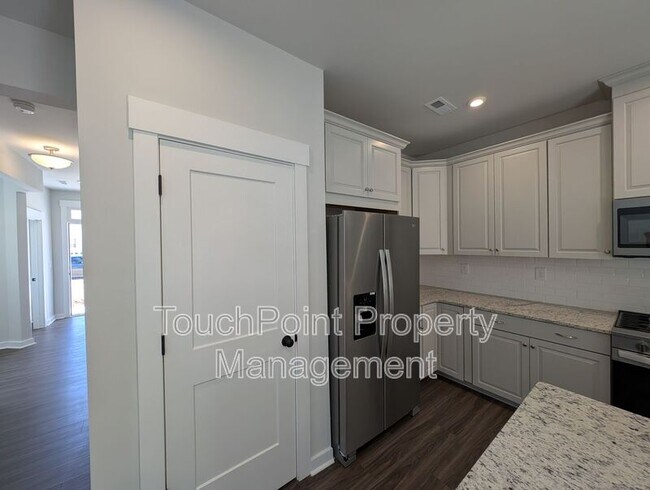 Foto del edificio - 3142 Finchborough Ct