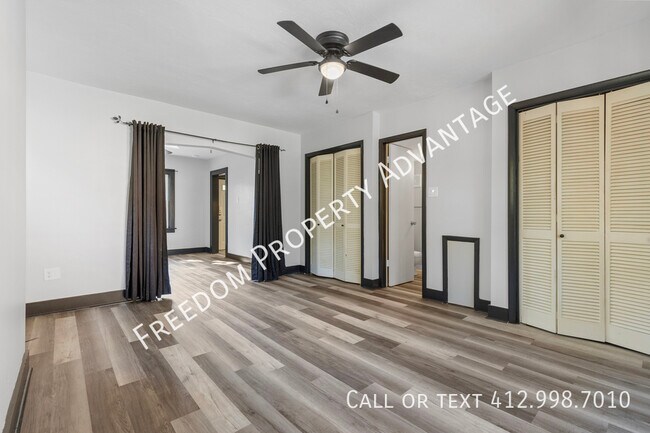 Foto del edificio - 122 Secane Ave