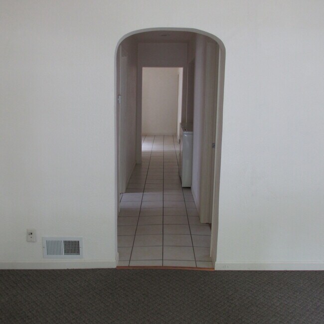 hallway to kitchen - 615 Hudson St