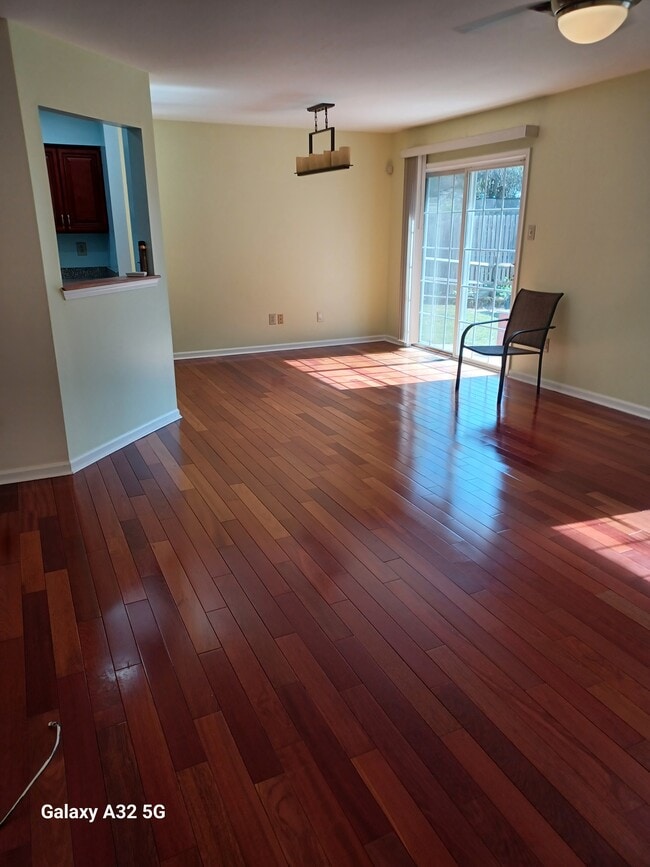 Dining Area - 233A Milton Ave