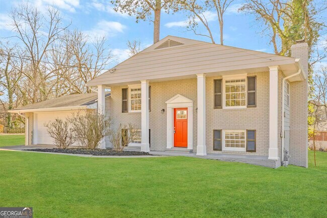 Foto del edificio - 1795 Fayetteville Ct SE