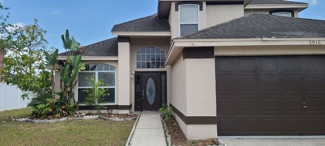 Building Photo - Spacious Pool Home in Kissimmee