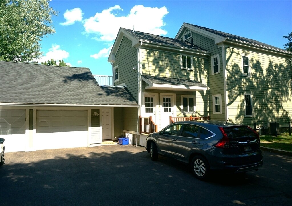 50 E Plain St, Wayland, MA 01778 Townhome Rentals in Wayland MA