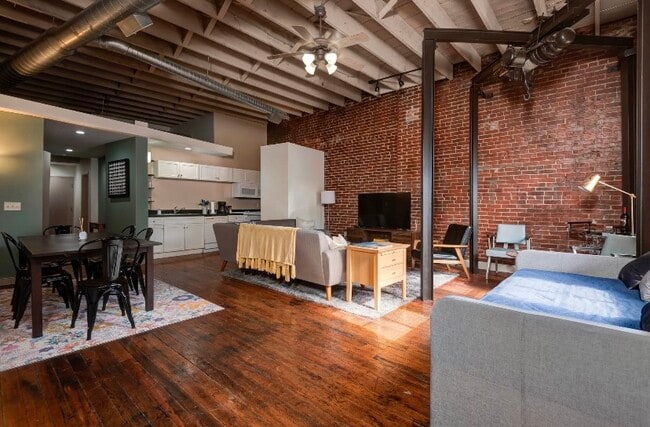 Building Photo - 430 S Campbell Ave
