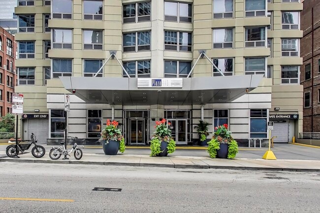 Foto del edificio - 440 N Wabash Ave