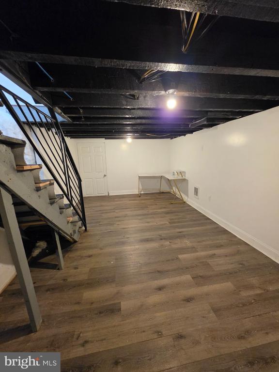 Foto del edificio - 5723 N Beechwood St