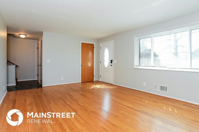 Foto del edificio - 6268 Rocknoll Ln