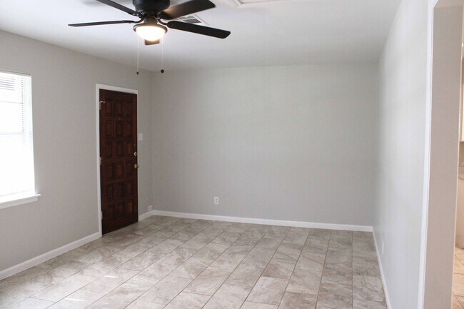 Foto del edificio - 3 BEDROOM OAK FOREST