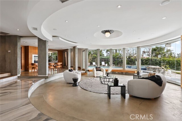 Foto del edificio - 2744 Cardwell Pl