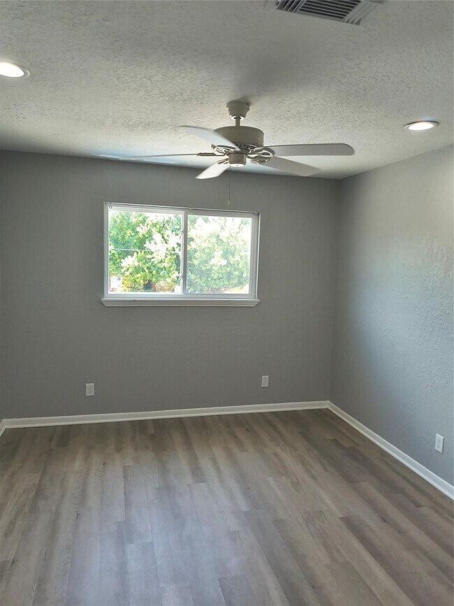 Foto del edificio - 2305 55th St