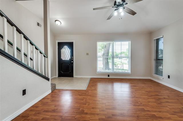 Foto del edificio - 1453 Thistlewood Ln