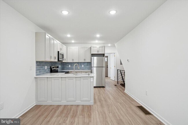 Foto del edificio - 2553 S Dewey St