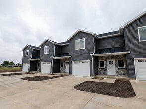 Building Photo - 1681 S Baltimore Ave