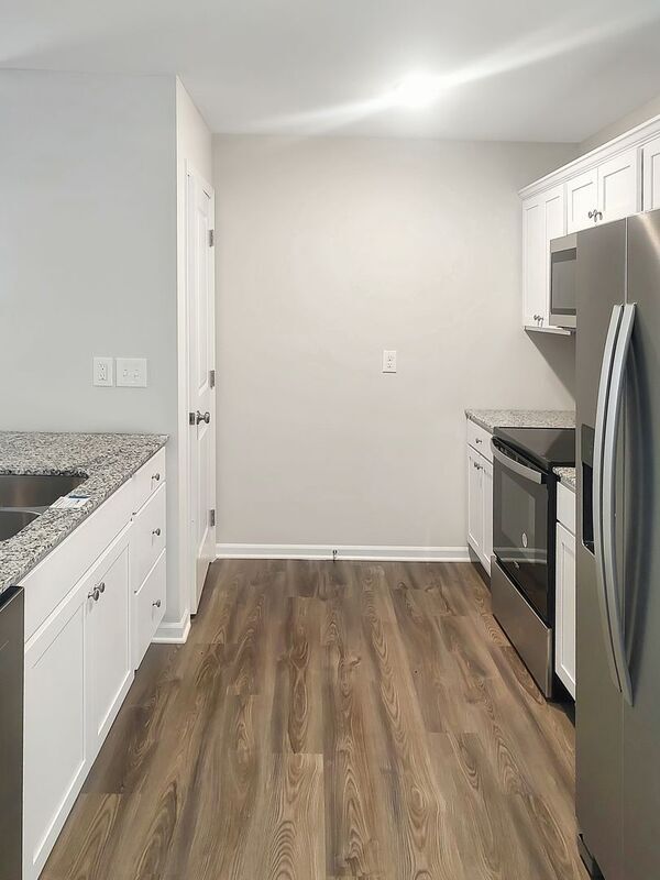Building Photo - 4038 Highland Ave
