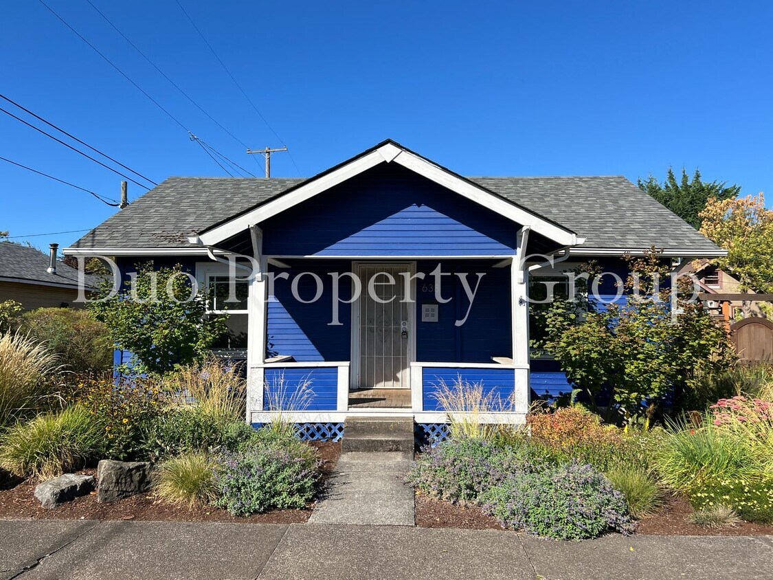 Primary Photo - Charming Washburne Home