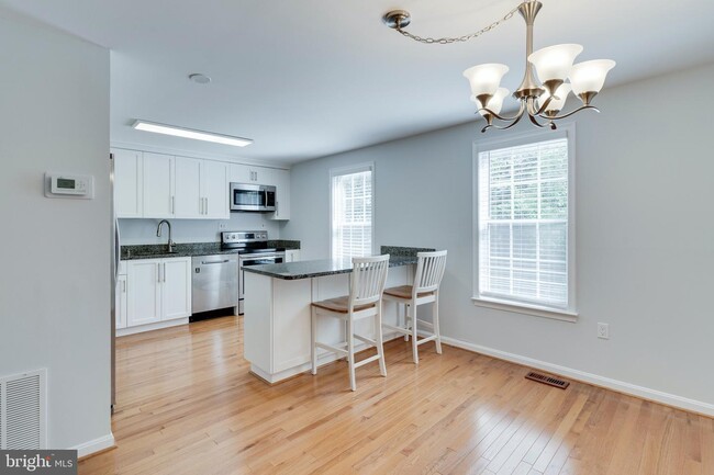 Foto del edificio - 19 Chisholm Landing Ct
